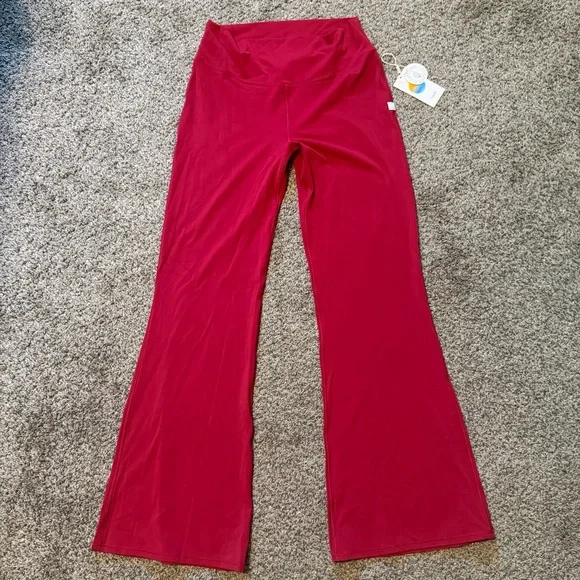 Women's Vuori AllTheForm™ Flare M-Long Strawberry NWT - Picture 5 of 7